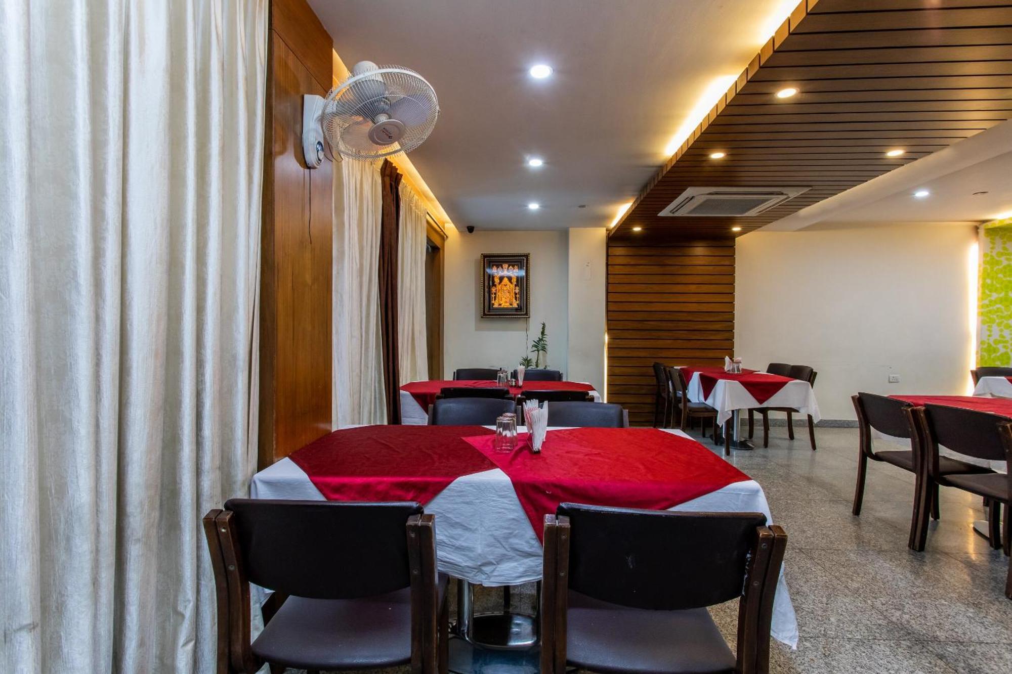 Super Hotel O Mohit Regency Bhopal Bagian luar foto